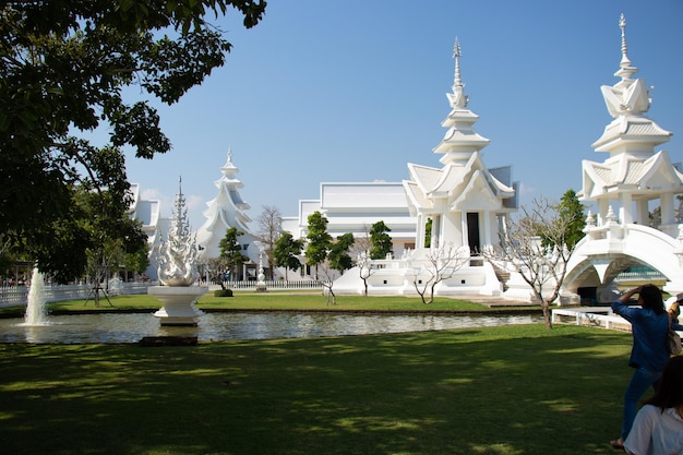 Una bellissima vista di Wat Rong Khun il Tempio Bianco situato a Chiang Rai Thailandia