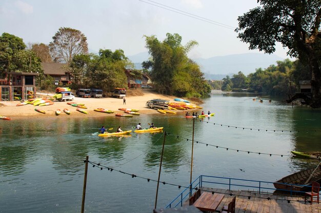 Una bellissima vista panoramica di Vang Vieng in Laos