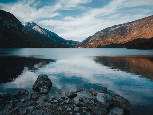 Una bellissima vista sul lago di molveno