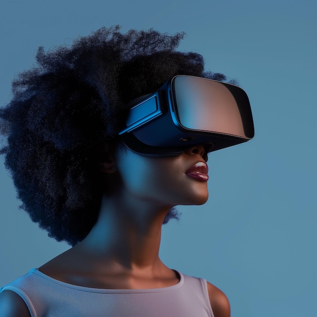 Una donna che si diverte con la realtà virtuale