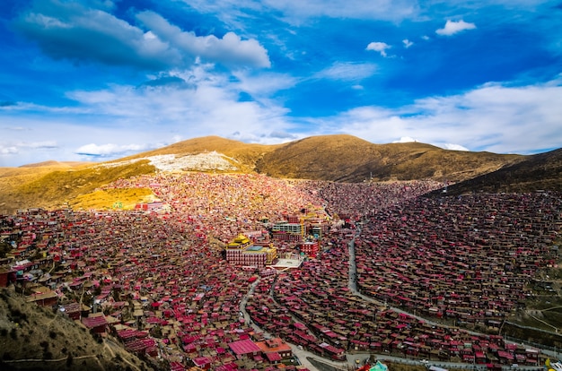 una famosa Lamasery a Seda, Sichuan, in Cina.