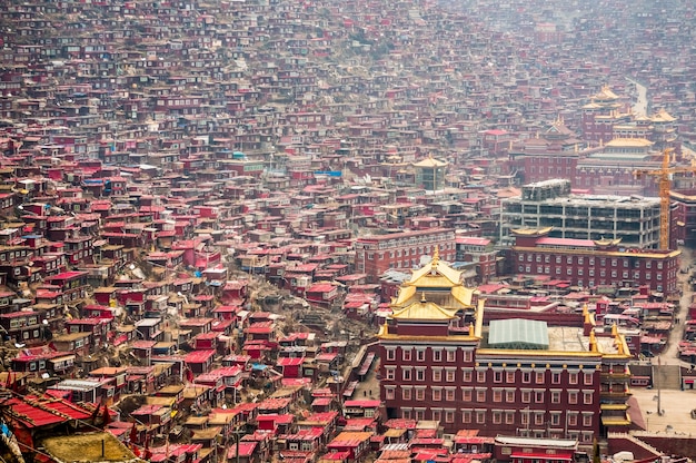 una famosa Lamasery a Seda, Sichuan, in Cina.