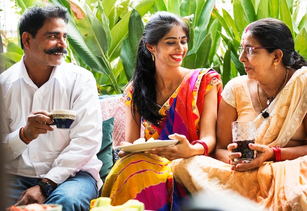 Una felice famiglia indiana