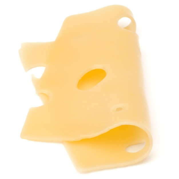 Una fetta di formaggio isolata su sfondo bianco