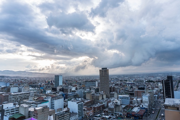 Una giornata nuvolosa a Bogotá