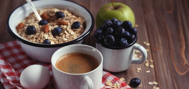 Una sana colazione è un ottimo inizio per un nuovo giorno Porri di farina d'avena