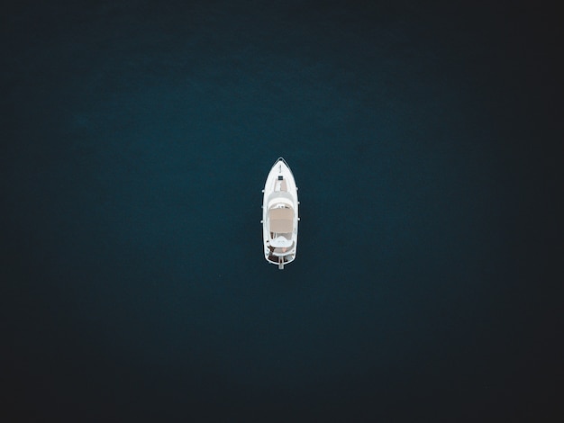 una splendida vista sul lago di garda