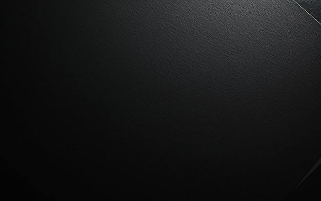 una superficie in pelle nera con uno sfondo bianco che dice " b "