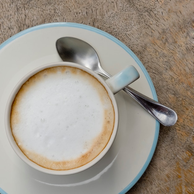 Una tazza di caffè latte