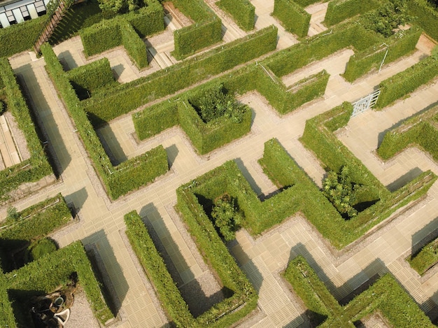 Una veduta aerea del labirinto verde The Secret Space a Ratchaburi Thailandia