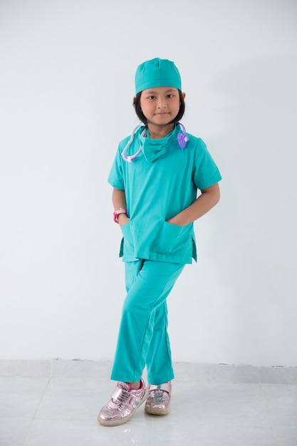 Uniforme professionale per bambini come infermiera