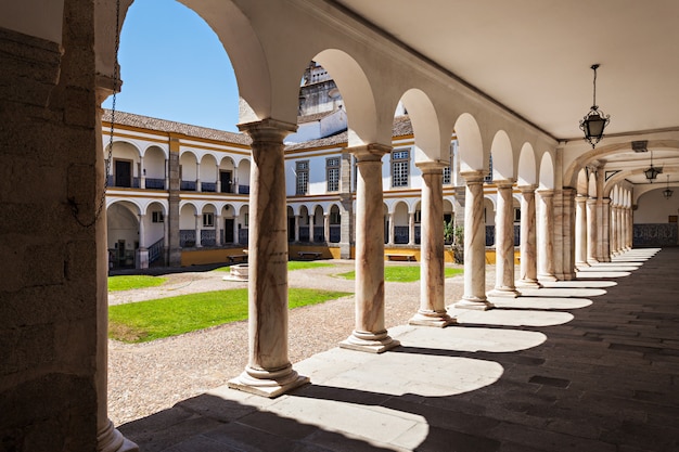 Università di Evora