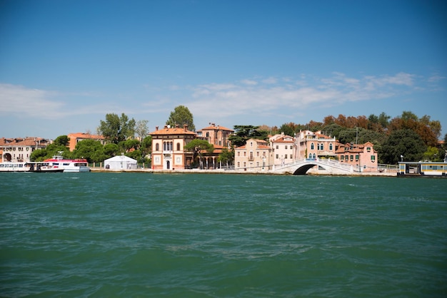 Uno dei ponti della Laguna di Venezia