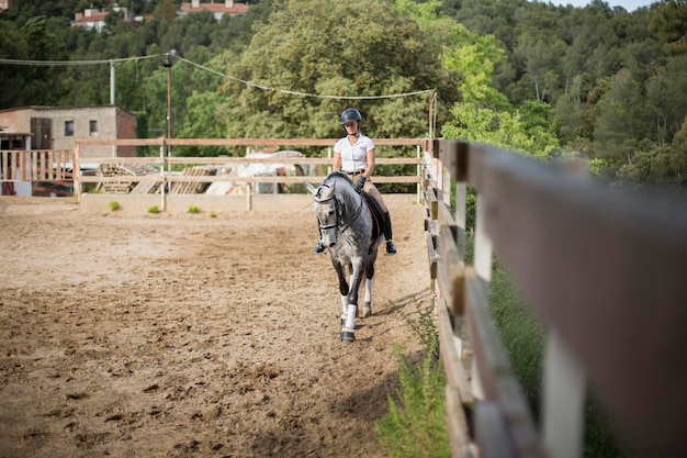 Uomo a cavallo