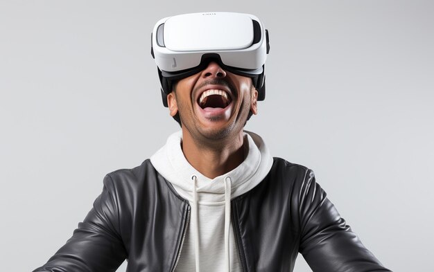 uomo che mostra la pubblicità delle nuove teste di realtà virtuale sullo sfondo bianco