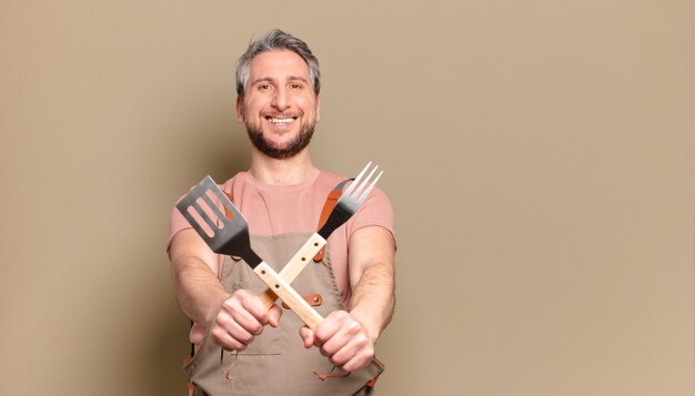 Uomo chef di mezza età