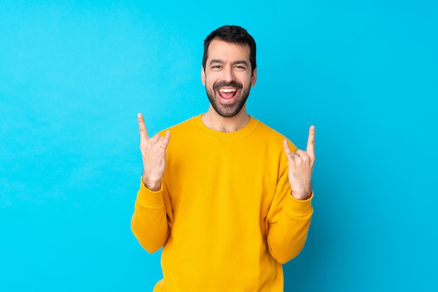 Uomo con la barba