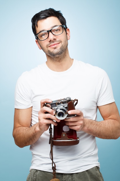 uomo di fotografia