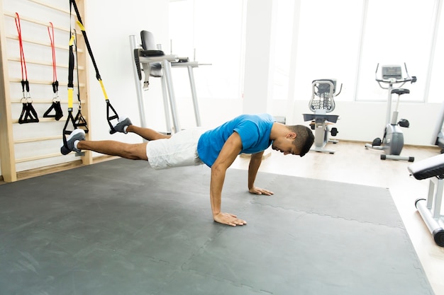 Uomo nero in palestra