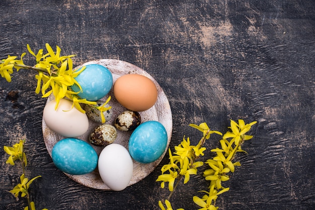 Uova di Pasqua Nel colore blu