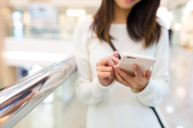 Uso del cellulare da parte delle donne