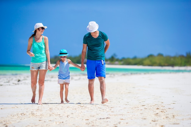 Vacanza in famiglia sulla spiaggia