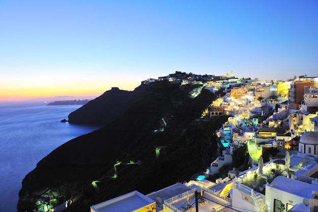 vacanze estive sulla bellissima isola vulcanica santorini in grecia