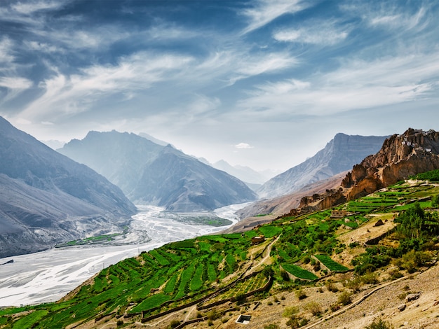 Valle e fiume di Spiti in Himalaya