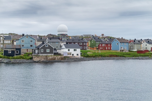 Vardo è una città sulla costa del Mare di Barents, Finnmark, Norvegia