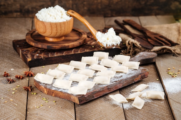 Vareniki di gnocchi di ricotta semilavorati