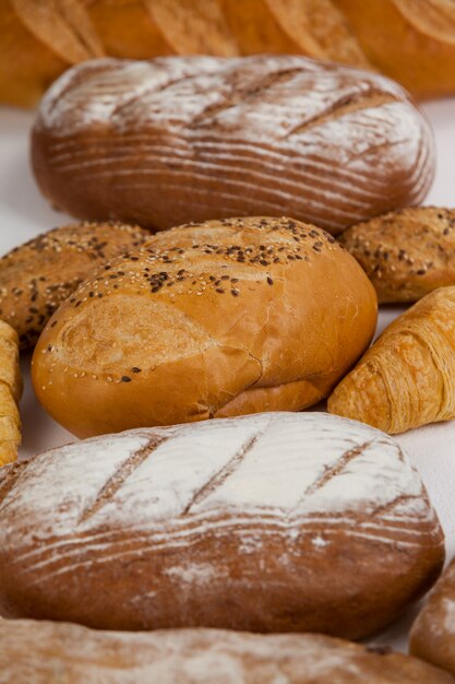 Varie pagnotte di pane