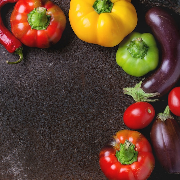 Varietà di peperoni colorati di paprika