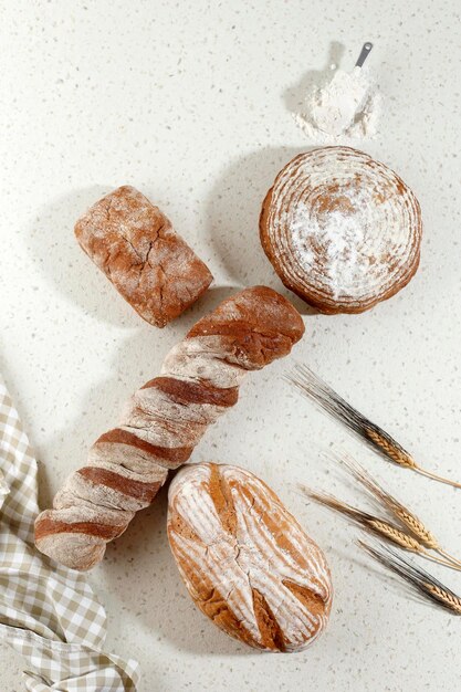 Various Sourdoufh Bread Vista dall'alto