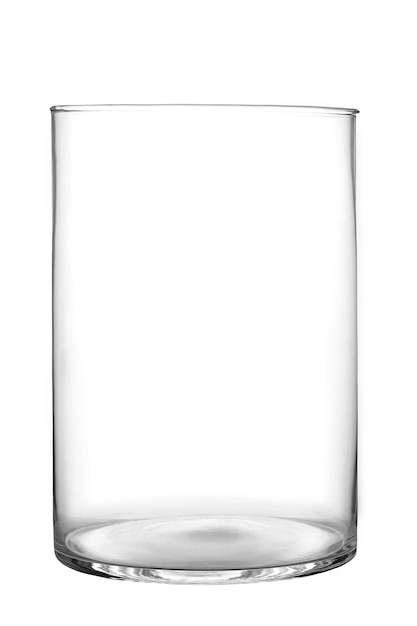 vaso di vetro trasparente di forma laconica isolato su sfondo bianco