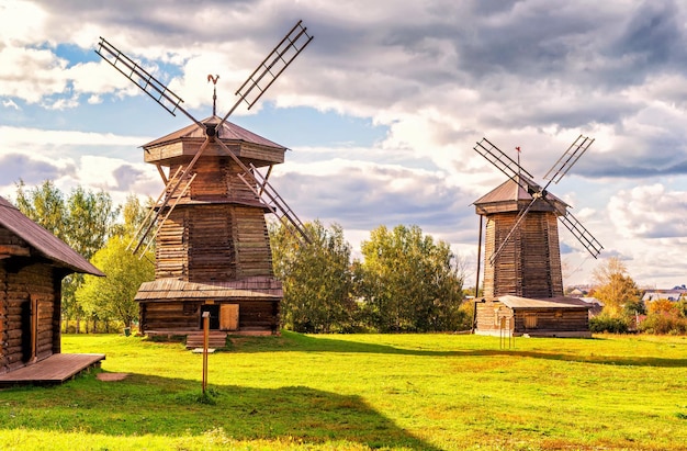 Vecchi mulini a Suzdal Russia