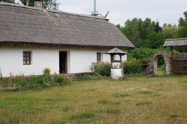 Vecchia casa in legno. Architettura europea