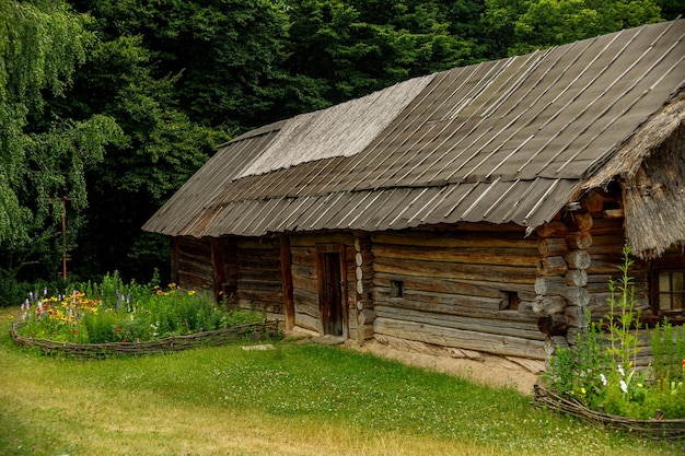 Vecchia casa in legno. Architettura europea