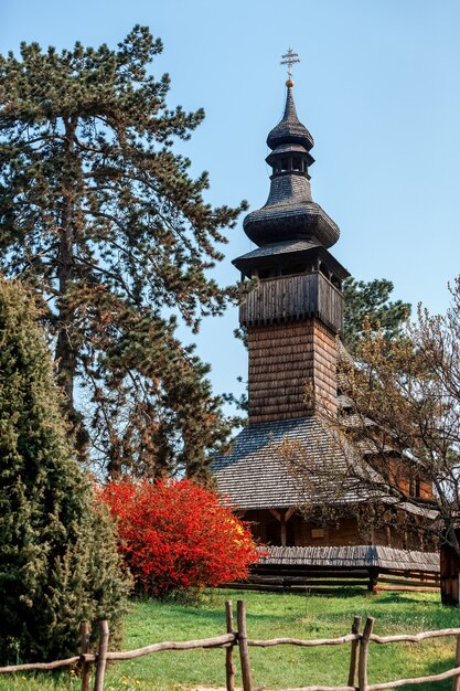 Vecchia chiesa di legno, Uzhgorod, Ucraina. Chiesa greco-cattolica del Santissimo Arcangelo Michele.