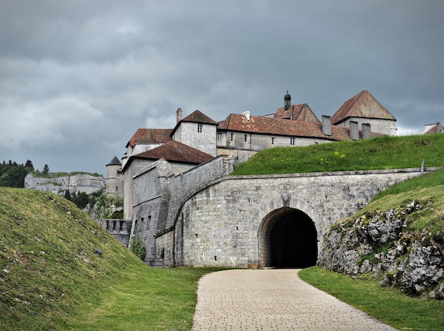 Vecchia fortificazione in Francia