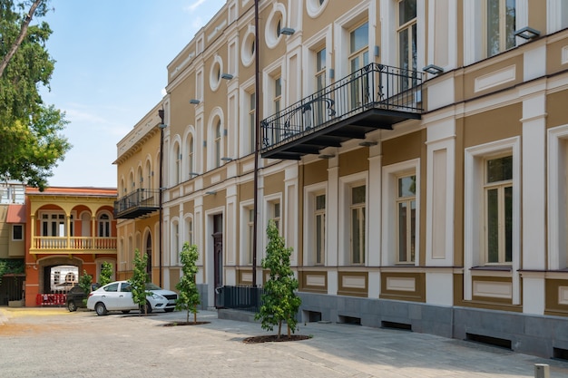 Vecchie case storiche a Tbilisi. Capitale di Georgai. Viaggio