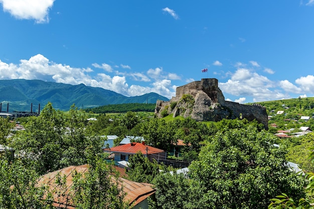 Vecchie fortezze di pietra in Georgia