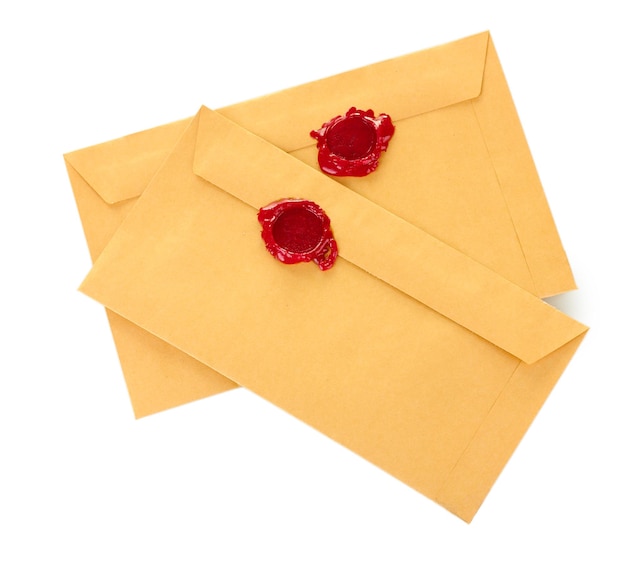 Vecchie lettere isolate su bianco