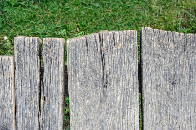 Vecchie tavole di legno invecchiato in prospettiva