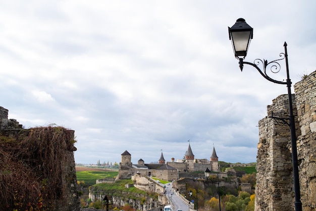 Vecchio castello europeo medievale Kamianets