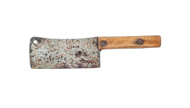 Vecchio coltello da mannaia con manico in legno isolato su sfondo bianco