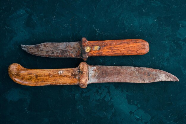 Vecchio coltello Utensili da cucina Spazio libero per il testo Vista dall'alto