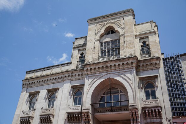 Vecchio edificio nel distretto di Eminonu Istanbul Turkiye