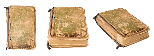 Vecchio libro strappato isolato su sfondo bianco Libro stracciato