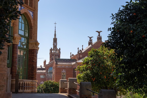 Vecchio ospedale modernista nella città di Barcellona