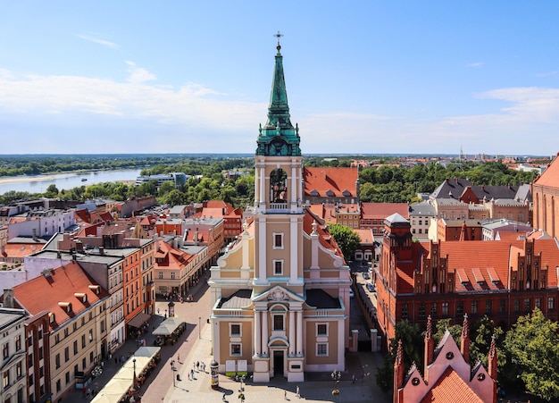 Veduta aerea degli edifici storici della città medievale di Torun Polonia agosto 2019